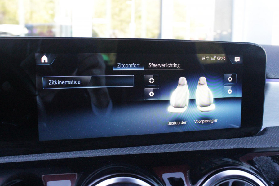 Mercedes-Benz A-Klasse 180 BUSINESS SOLUTION AMG | PANORAMA SCHUIF/KANTEL DAK | SFEER VERLICHTING | ELEKTRISCH VERSTELBARE VOORSTOELEN MET GEHEUGEN FUNCTIE | STOEL VERWARMING OP BEIDE VOORSTOELEN | MULTIBEAM LED KOPLAMPEN | ACHTERUITRIJ CAMERA | APPLE CARPLAY/ANDROID AUTO | NAVIGATIE | KEYLESS GO | CRUISE CONTROL | NIGHT PAKKET | VERKEERSLICHTEN WEERGAVE | 17" LICHTMETALEN VELGEN AMG | HEMELBEKLEDING ZWART | MBUX MULTIMEDIA SYSTEEM | SPORTSTOELEN | PARKEERSENSOREN VOOR + ACHTER |