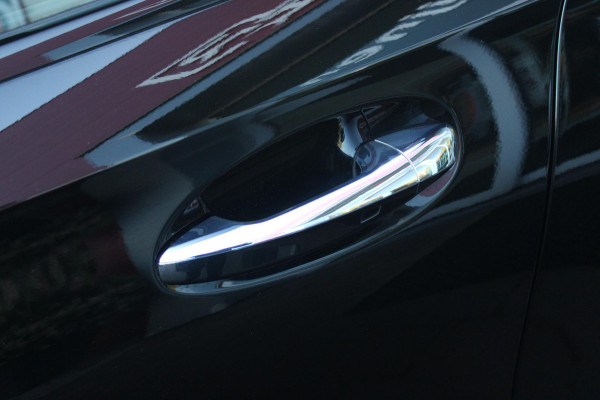 Mercedes-Benz A-Klasse 180 BUSINESS SOLUTION AMG | PANORAMA SCHUIF/KANTEL DAK | SFEER VERLICHTING | ELEKTRISCH VERSTELBARE VOORSTOELEN MET GEHEUGEN FUNCTIE | STOEL VERWARMING OP BEIDE VOORSTOELEN | MULTIBEAM LED KOPLAMPEN | ACHTERUITRIJ CAMERA | APPLE CARPLAY/ANDROID AUTO | NAVIGATIE | KEYLESS GO | CRUISE CONTROL | NIGHT PAKKET | VERKEERSLICHTEN WEERGAVE | 17" LICHTMETALEN VELGEN AMG | HEMELBEKLEDING ZWART | MBUX MULTIMEDIA SYSTEEM | SPORTSTOELEN | PARKEERSENSOREN VOOR + ACHTER |