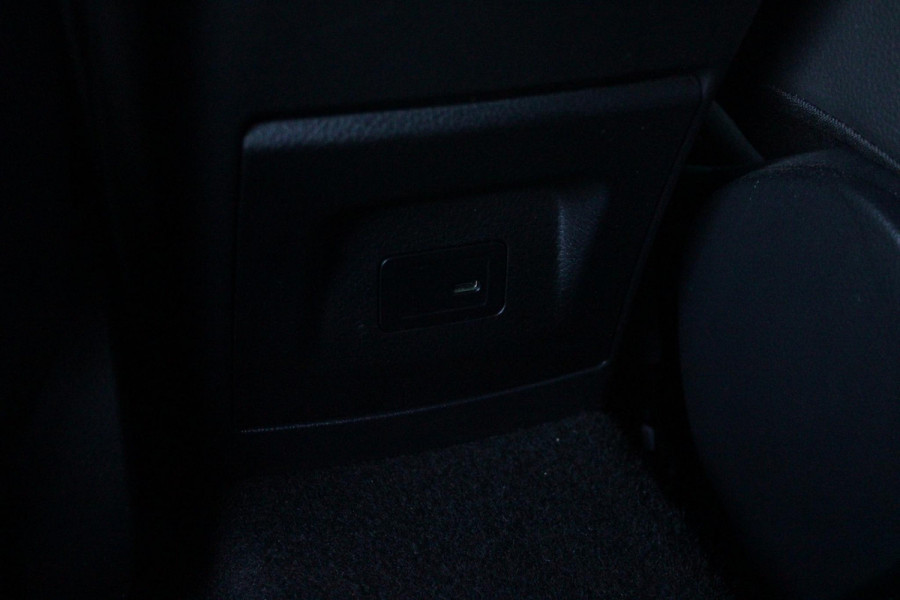 Mercedes-Benz A-Klasse 180 BUSINESS SOLUTION AMG | PANORAMA SCHUIF/KANTEL DAK | SFEER VERLICHTING | ELEKTRISCH VERSTELBARE VOORSTOELEN MET GEHEUGEN FUNCTIE | STOEL VERWARMING OP BEIDE VOORSTOELEN | MULTIBEAM LED KOPLAMPEN | ACHTERUITRIJ CAMERA | APPLE CARPLAY/ANDROID AUTO | NAVIGATIE | KEYLESS GO | CRUISE CONTROL | NIGHT PAKKET | VERKEERSLICHTEN WEERGAVE | 17" LICHTMETALEN VELGEN AMG | HEMELBEKLEDING ZWART | MBUX MULTIMEDIA SYSTEEM | SPORTSTOELEN | PARKEERSENSOREN VOOR + ACHTER |
