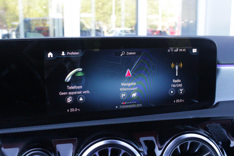 Mercedes-Benz A-Klasse 180 BUSINESS SOLUTION AMG | PANORAMA SCHUIF/KANTEL DAK | SFEER VERLICHTING | ELEKTRISCH VERSTELBARE VOORSTOELEN MET GEHEUGEN FUNCTIE | STOEL VERWARMING OP BEIDE VOORSTOELEN | MULTIBEAM LED KOPLAMPEN | ACHTERUITRIJ CAMERA | APPLE CARPLAY/ANDROID AUTO | NAVIGATIE | KEYLESS GO | CRUISE CONTROL | NIGHT PAKKET | VERKEERSLICHTEN WEERGAVE | 17" LICHTMETALEN VELGEN AMG | HEMELBEKLEDING ZWART | MBUX MULTIMEDIA SYSTEEM | SPORTSTOELEN | PARKEERSENSOREN VOOR + ACHTER |