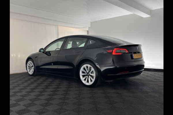 Tesla Model 3 Standard RWD Plus 60 kWh [ 3-Fase ] {SOH-87%} (INCL-BTW) Aut. *PANO | AUTOPILOT | LEATHER | KEYLESS | FULL-LED | MEMORY-PACK | TOPVIEW | DAB | CARPLAY | DIGI-COCKPIT | LANE-ASSIST | COMFORTSEATS | 19"ALU*