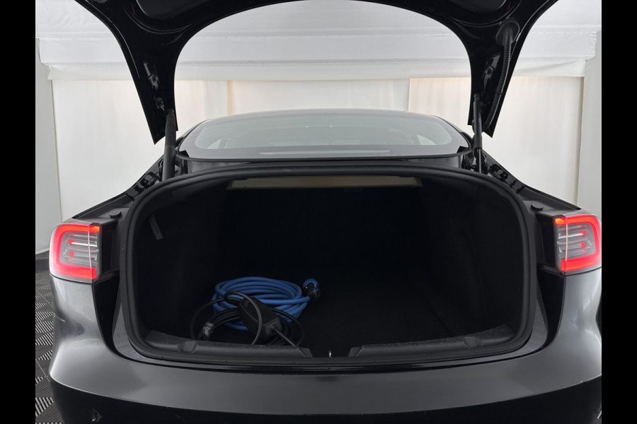 Tesla Model 3 Standard RWD Plus 60 kWh [ 3-Fase ] {SOH-87%} (INCL-BTW) Aut. *PANO | AUTOPILOT | LEATHER | KEYLESS | FULL-LED | MEMORY-PACK | TOPVIEW | DAB | CARPLAY | DIGI-COCKPIT | LANE-ASSIST | COMFORTSEATS | 19"ALU*