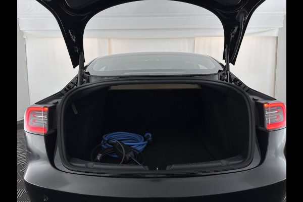 Tesla Model 3 Standard RWD Plus 60 kWh [ 3-Fase ] {SOH-87%} (INCL-BTW) Aut. *PANO | AUTOPILOT | LEATHER | KEYLESS | FULL-LED | MEMORY-PACK | TOPVIEW | DAB | CARPLAY | DIGI-COCKPIT | LANE-ASSIST | COMFORTSEATS | 19"ALU*