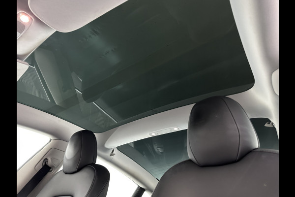 Tesla Model 3 Standard RWD Plus 60 kWh [ 3-Fase ] {SOH-87%} (INCL-BTW) Aut. *PANO | AUTOPILOT | LEATHER | KEYLESS | FULL-LED | MEMORY-PACK | TOPVIEW | DAB | CARPLAY | DIGI-COCKPIT | LANE-ASSIST | COMFORTSEATS | 19"ALU*