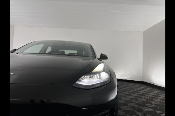 Tesla Model 3 Standard RWD Plus 60 kWh [ 3-Fase ] {SOH-87%} (INCL-BTW) Aut. *PANO | AUTOPILOT | LEATHER | KEYLESS | FULL-LED | MEMORY-PACK | TOPVIEW | DAB | CARPLAY | DIGI-COCKPIT | LANE-ASSIST | COMFORTSEATS | 19"ALU*