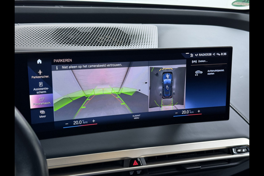 BMW iX xDrive40 326pk Soh 100% Leer-Suite+Massage+Ventilatie PanoDak Laser-LED 22"lm Wegklapb.-Trekhaak Soft-Close-aut. Adaptive-Cruise AWD Digital-Key Connected-Drive Android Apple CarplayWarmte-comfort-pack AchteruitRij-Assist Co-Pilot-Pack Drive-Assist Zwarte-Hemel 4WD Uitwijkassist Keyless Stuur+Bank+Stoel-Verwarmd DAB Orig.NLse auto 1e Eigenaar 2.500kg Trekvermogen (630Nm)!  € 106.000,- nieuw  Nét beurt gehad (163.340km)