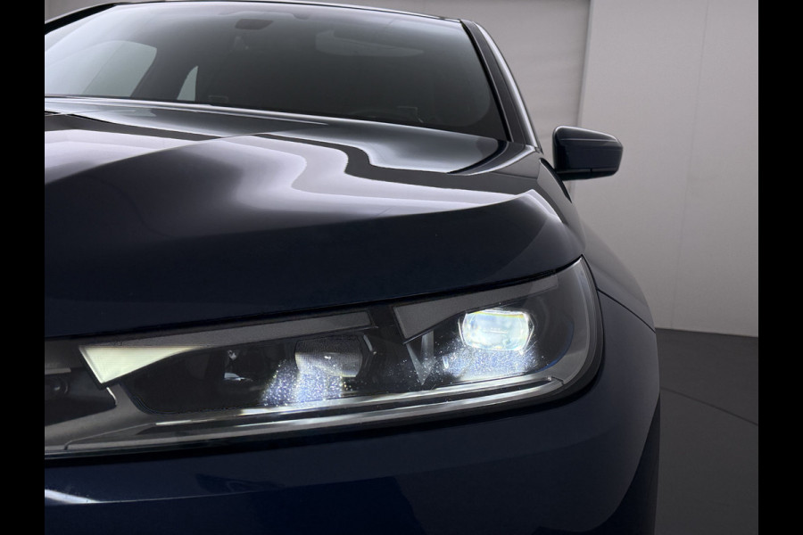 BMW iX xDrive40 326pk Soh 100% Leer-Suite+Massage+Ventilatie PanoDak Laser-LED 22"lm Wegklapb.-Trekhaak Soft-Close-aut. Adaptive-Cruise AWD Digital-Key Connected-Drive Android Apple CarplayWarmte-comfort-pack AchteruitRij-Assist Co-Pilot-Pack Drive-Assist Zwarte-Hemel 4WD Uitwijkassist Keyless Stuur+Bank+Stoel-Verwarmd DAB Orig.NLse auto 1e Eigenaar 2.500kg Trekvermogen (630Nm)!  € 106.000,- nieuw  Nét beurt gehad (163.340km)