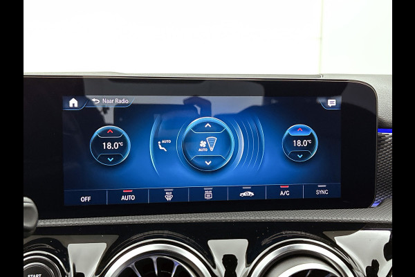 Mercedes-Benz A-Klasse 180 Business Solution Luxury (SFEERVERLICHTING, CAMERA, STOELVERWARMING, 1e EIGENAAR, GOED ONDERHOUDEN)