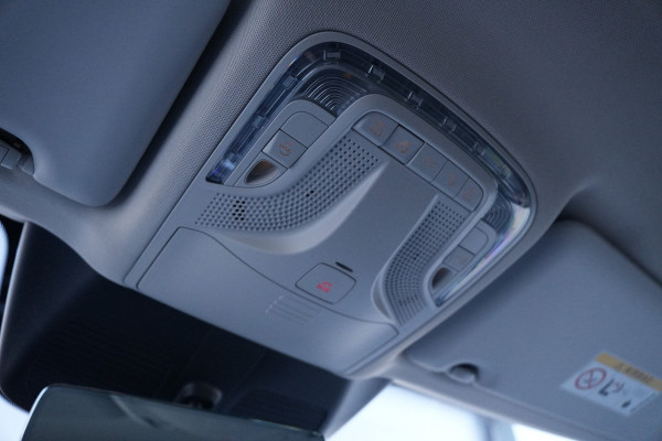 Mercedes-Benz Eqv 300 L2 90kWh 204pk - 2x Schuif - Stoel/Stuurverwarming - Stoelkoeling - Elek Schuifeuren - Blindspot - Multibeam - Rijklaar