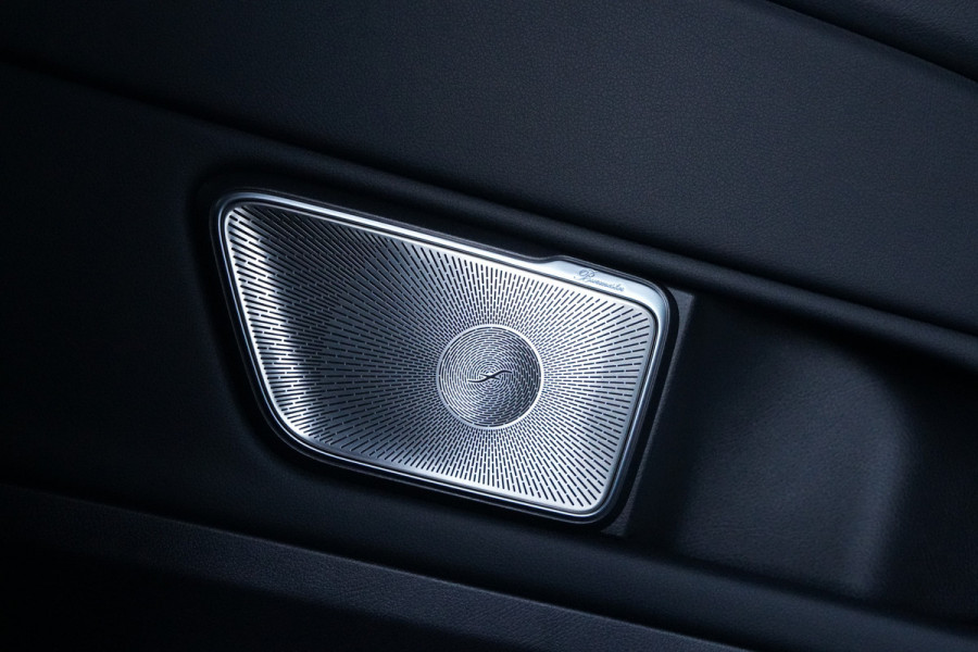 Mercedes-Benz Eqv 300 L2 90kWh 204pk - 2x Schuif - Stoel/Stuurverwarming - Stoelkoeling - Elek Schuifeuren - Blindspot - Multibeam - Rijklaar