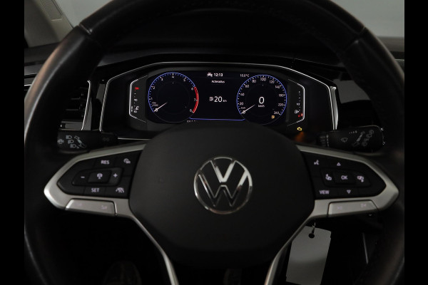 Volkswagen Polo 1.0 TSI Style 95 pk | Navigatie via App | Panoramadak | Parkeersensoren | Matrix LED koplampen | Adaptieve cruise control |