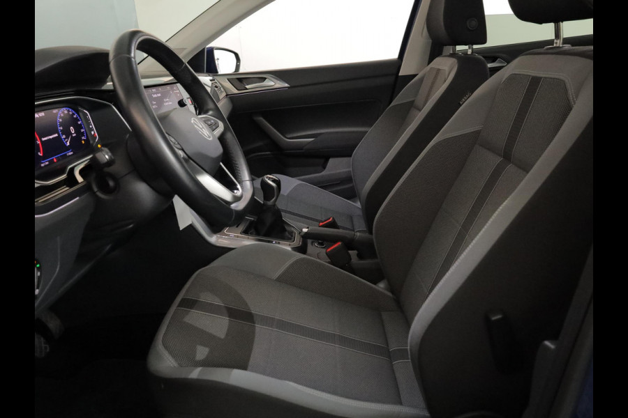 Volkswagen Polo 1.0 TSI Style 95 pk | Navigatie via App | Panoramadak | Parkeersensoren | Matrix LED koplampen | Adaptieve cruise control |