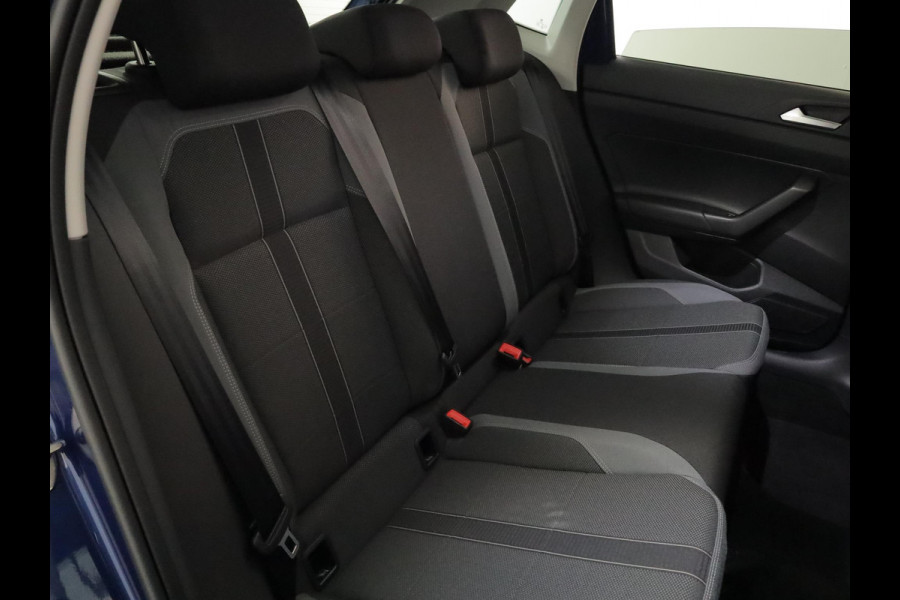 Volkswagen Polo 1.0 TSI Style 95 pk | Navigatie via App | Panoramadak | Parkeersensoren | Matrix LED koplampen | Adaptieve cruise control |