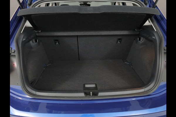 Volkswagen Polo 1.0 TSI Style 95 pk | Navigatie via App | Panoramadak | Parkeersensoren | Matrix LED koplampen | Adaptieve cruise control |
