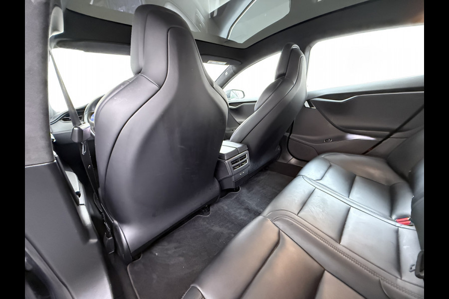 Tesla Model S 75D 476pk 4x4 Leer Pano-Dak AutoPilot Exhanced Intelligente Luchtvering Carbon-afw. El.Stoelen/Geheugen Navi Pdc-A+Voor pakket E 19" 1e eigenaar Orgineel Nederlandse auto, prijs incl BTW 98K nieuw !