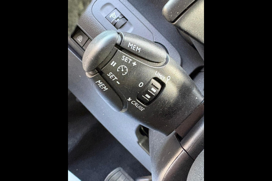 Citroën Berlingo 1.2 PureTech Shine HEAD-up PANO VOLL OPTIES GARANTIE