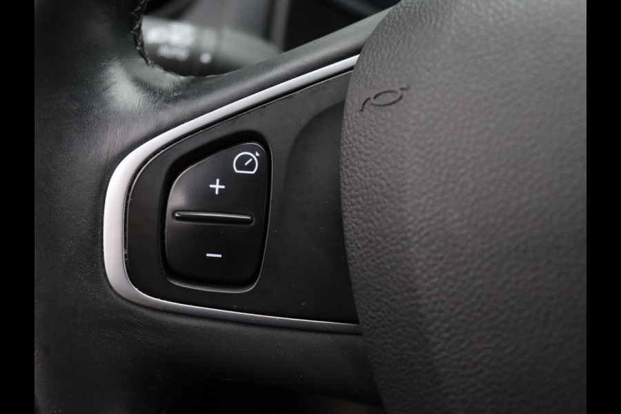 Renault Clio Estate TCe Intens 90pk Camera | Cruise | Navi | Parkeersens. v+a
