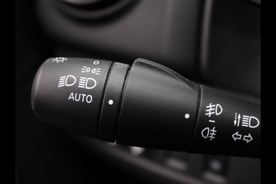 Renault Clio Estate TCe Intens 90pk Camera | Cruise | Navi | Parkeersens. v+a