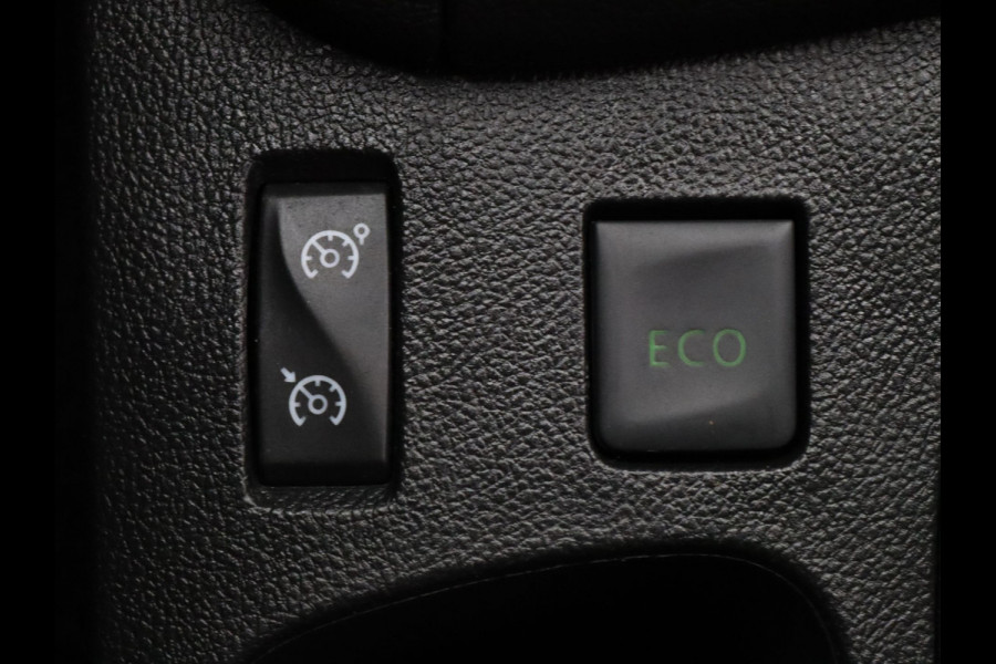 Renault Clio Estate TCe Intens 90pk Camera | Cruise | Navi | Parkeersens. v+a