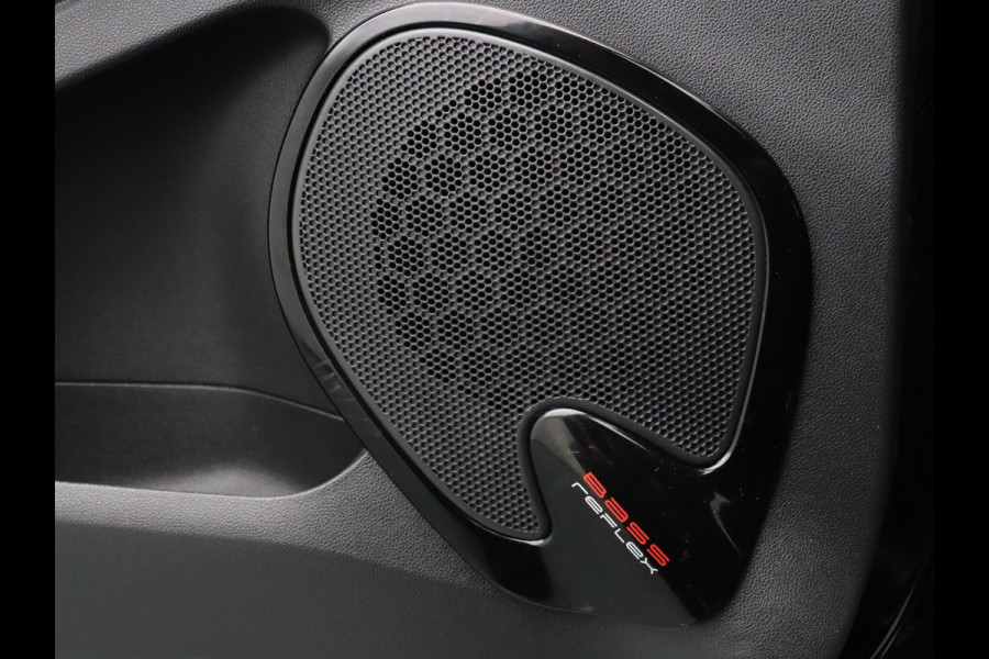 Renault Clio Estate TCe Intens 90pk Camera | Cruise | Navi | Parkeersens. v+a