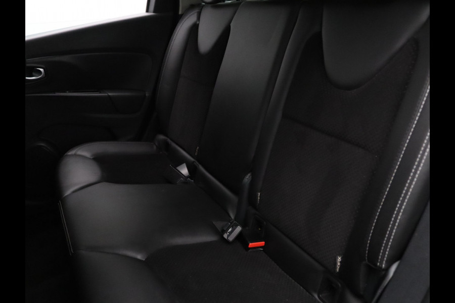Renault Clio Estate TCe Intens 90pk Camera | Cruise | Navi | Parkeersens. v+a