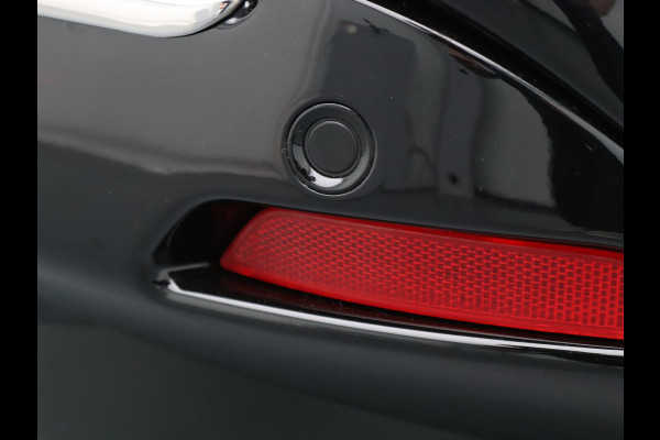 Renault Clio Estate TCe Intens 90pk Camera | Cruise | Navi | Parkeersens. v+a