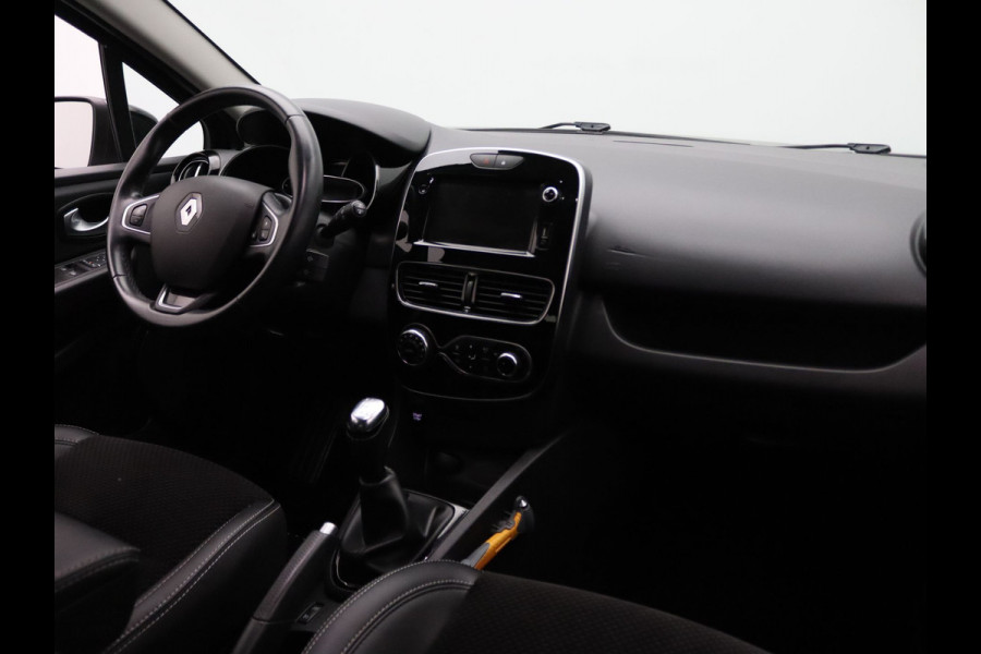 Renault Clio Estate TCe Intens 90pk Camera | Cruise | Navi | Parkeersens. v+a
