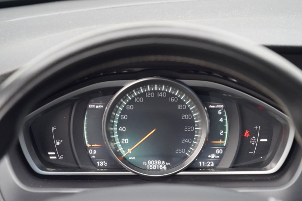 Volvo V40 2.0 T2 R-Design / Trekhaak / Navi / Cruise / Climate / Stoelverw. / Leer - Alcantara