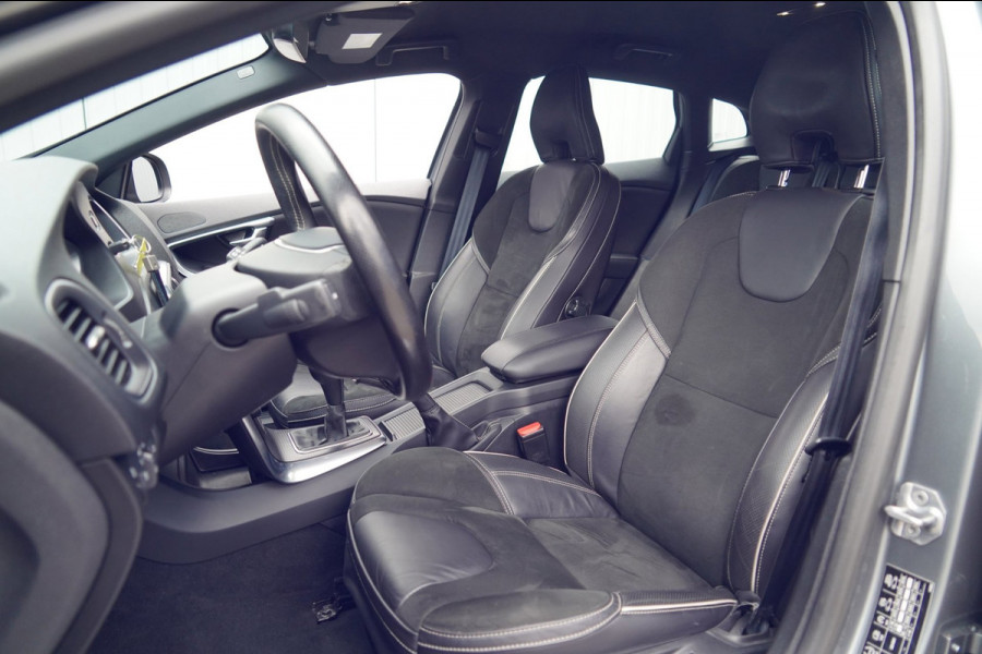 Volvo V40 2.0 T2 R-Design / Trekhaak / Navi / Cruise / Climate / Stoelverw. / Leer - Alcantara