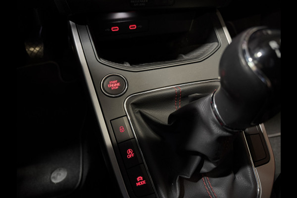 Seat Arona 1.0 TSI FR Business Intense | Camera | Adaptive cruise | Carplay | Sfeerverlichting | Dodehoek detectie