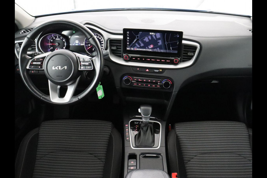 Kia Ceed 1.0 T-GDi MHEV DynamicLine | Origineel NL | Automaat | Carplay | Camera | Adaptive cruise | Navigatie | Full LED | Parkeerhulp | DAB | Climate control | Bluetooth