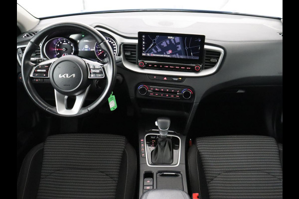 Kia Ceed 1.0 T-GDi MHEV DynamicLine | Origineel NL | Automaat | Carplay | Camera | Adaptive cruise | Navigatie | Full LED | Parkeerhulp | DAB | Climate control | Bluetooth