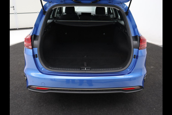 Kia Ceed 1.0 T-GDi MHEV DynamicLine | Origineel NL | Automaat | Carplay | Camera | Adaptive cruise | Navigatie | Full LED | Parkeerhulp | DAB | Climate control | Bluetooth