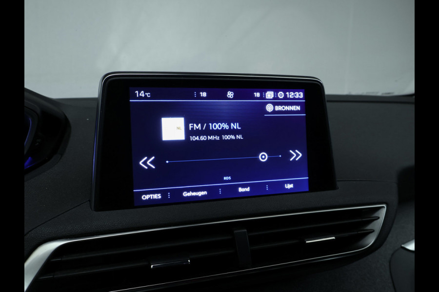 Peugeot 3008 1.2 PureTech Allure Sport (APPLE CARPLAY,NAVI,CAMERA,360 VIEW,CLIMATE,CRUISE,GETINT,LED,SPORTSTOELEN,LM VELGEN)