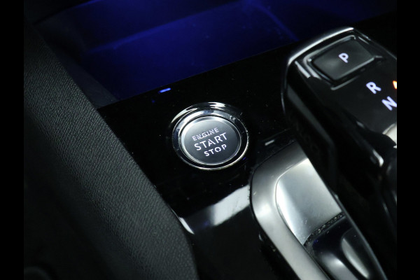 Peugeot 3008 1.2 PureTech Allure Sport (APPLE CARPLAY,NAVI,CAMERA,360 VIEW,CLIMATE,CRUISE,GETINT,LED,SPORTSTOELEN,LM VELGEN)