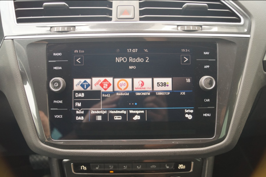 Volkswagen Tiguan 1.5 TSI 150pk DSG R-Line Highline Business -PANO-LED-ECC-