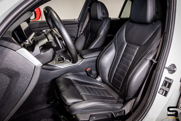 BMW 3 Serie Touring 318i M-sport|E-trekhaak|Leder|NAP|Cam|