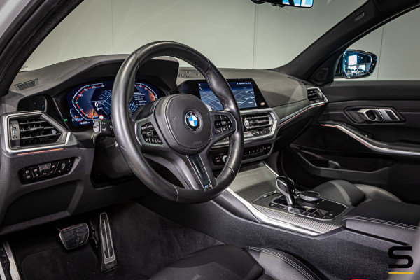 BMW 3 Serie Touring 318i M-sport|E-trekhaak|Leder|NAP|Cam|