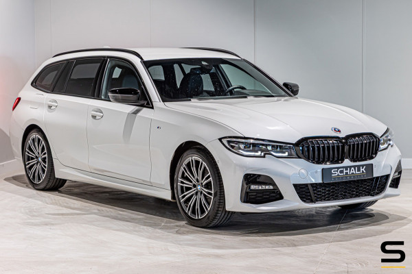 BMW 3 Serie Touring 318i M-sport|E-trekhaak|Leder|NAP|Cam|