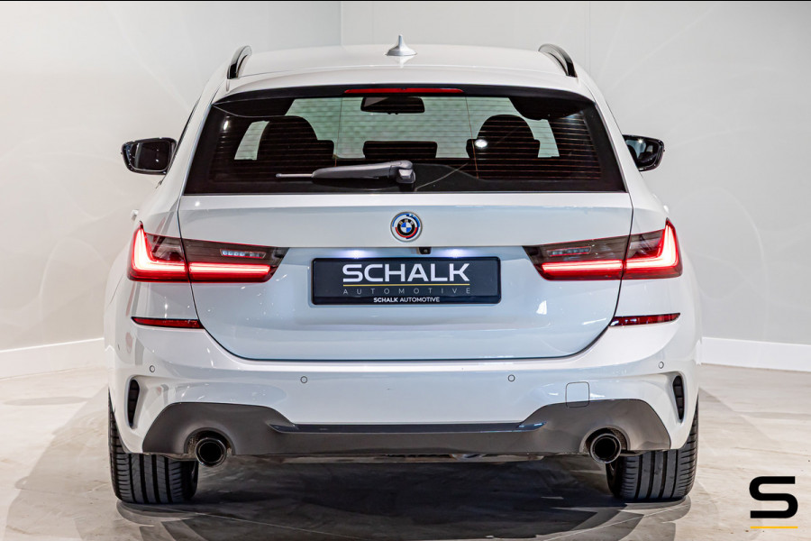 BMW 3 Serie Touring 318i M-sport|E-trekhaak|Leder|NAP|Cam|