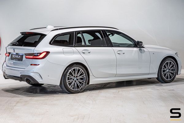 BMW 3 Serie Touring 318i M-sport|E-trekhaak|Leder|NAP|Cam|