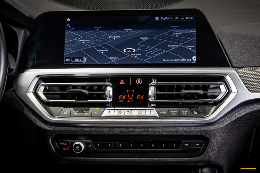 BMW 3 Serie Touring 318i M-sport|E-trekhaak|Leder|NAP|Cam|