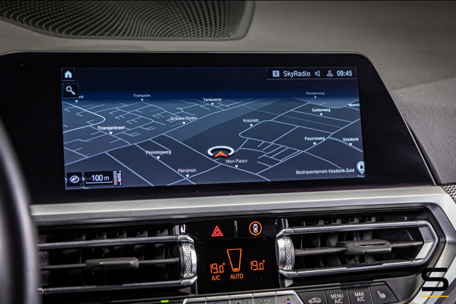 BMW 3 Serie Touring 318i M-sport|E-trekhaak|Leder|NAP|Cam|