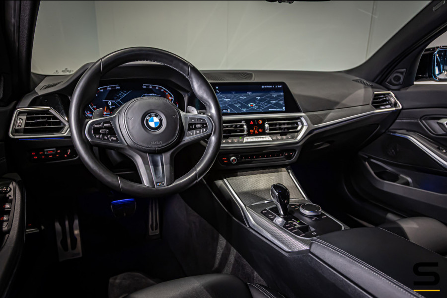 BMW 3 Serie Touring 318i M-sport|E-trekhaak|Leder|NAP|Cam|