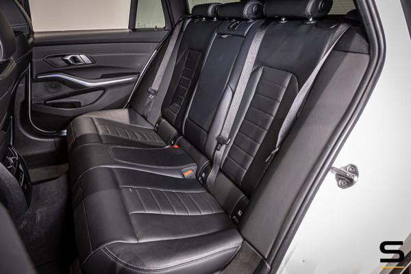 BMW 3 Serie Touring 318i M-sport|E-trekhaak|Leder|NAP|Cam|