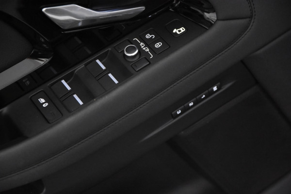 Land Rover Range Rover Evoque 1.5 P300e AWD R-Dynamic SE *Panoramadak*