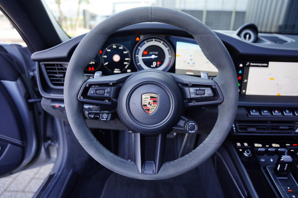 Porsche 911 992 Cabriolet 3.0 Carrera 4 GTS / NL-Auto / Sport Design / Lifting / Sportuitlaat