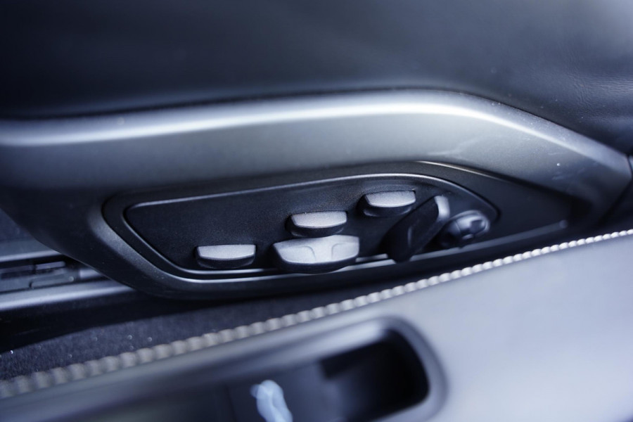 Porsche 911 992 Cabriolet 3.0 Carrera 4 GTS / NL-Auto / Sport Design / Lifting / Sportuitlaat