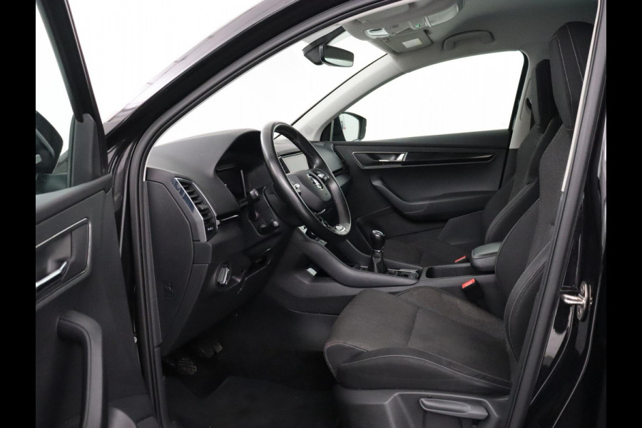 Škoda Karoq 1.5 TSI Business Edition Plus | Stoelverwarming | Adaptive cruise | Camera | Achterbankverwarming | Carplay | Navigatie | Full LED | Virtual Cockpit | Climate control | Bluetooth