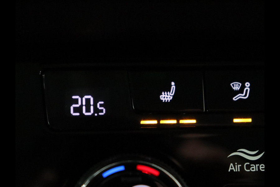 Škoda Karoq 1.5 TSI Business Edition Plus | Stoelverwarming | Adaptive cruise | Camera | Achterbankverwarming | Carplay | Navigatie | Full LED | Virtual Cockpit | Climate control | Bluetooth